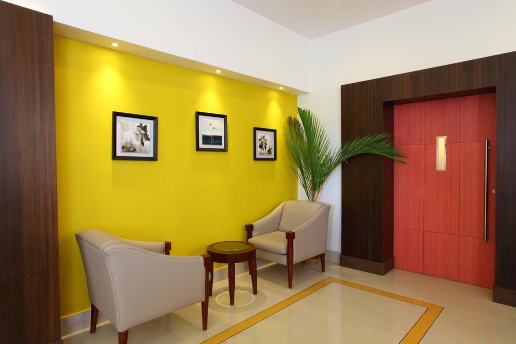 Hotel Luciya Palace Thrissur Kültér fotó